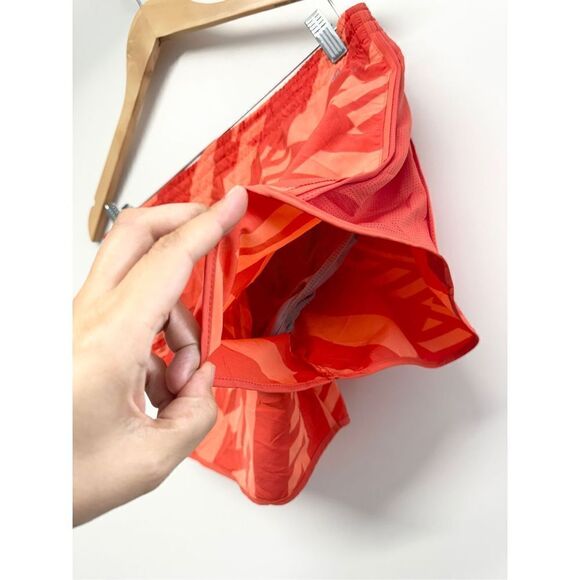 Nike Shorts Womens Size Small Orange Athletic DRI-FIT‎ Lined - Picture 7 of 7